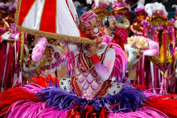 Marcella Alves, ex-porta-bandeira do Salgueiro