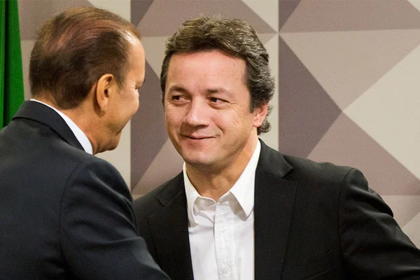 Wesley Batista deixa carceragem da PF em SP. Joesley segue preso