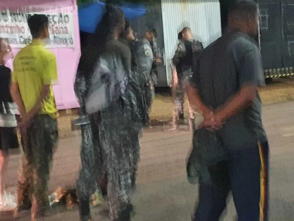 Após invasão ao STF, 10 pessoas são detidas com estilingues e faca