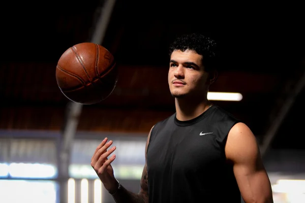 Brasília (15/07/2024). O basquetebolista brasiliense, Gui Santos, se prepara para se juntar ao time Brasil nas Olimpíadas Paris 2024. Foto: Nina Quintana/Metrópoles