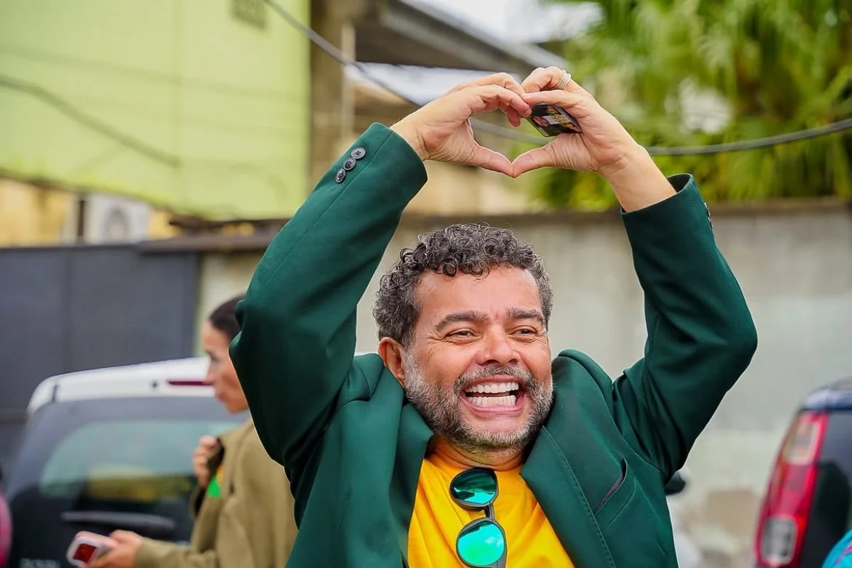 Ele é conhecido como Clebio Lopes "Jacaré" Ele é conhecido como Clebio Lopes "Jacaré"