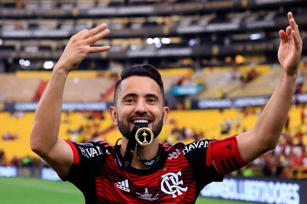 Everton Ribeiro revela conversa com Vini Jr sobre o Mundial de Clubes