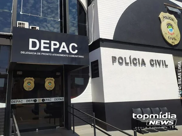 Mulher não aceita novo relacionamento do ex, invade casa e quebra tudo