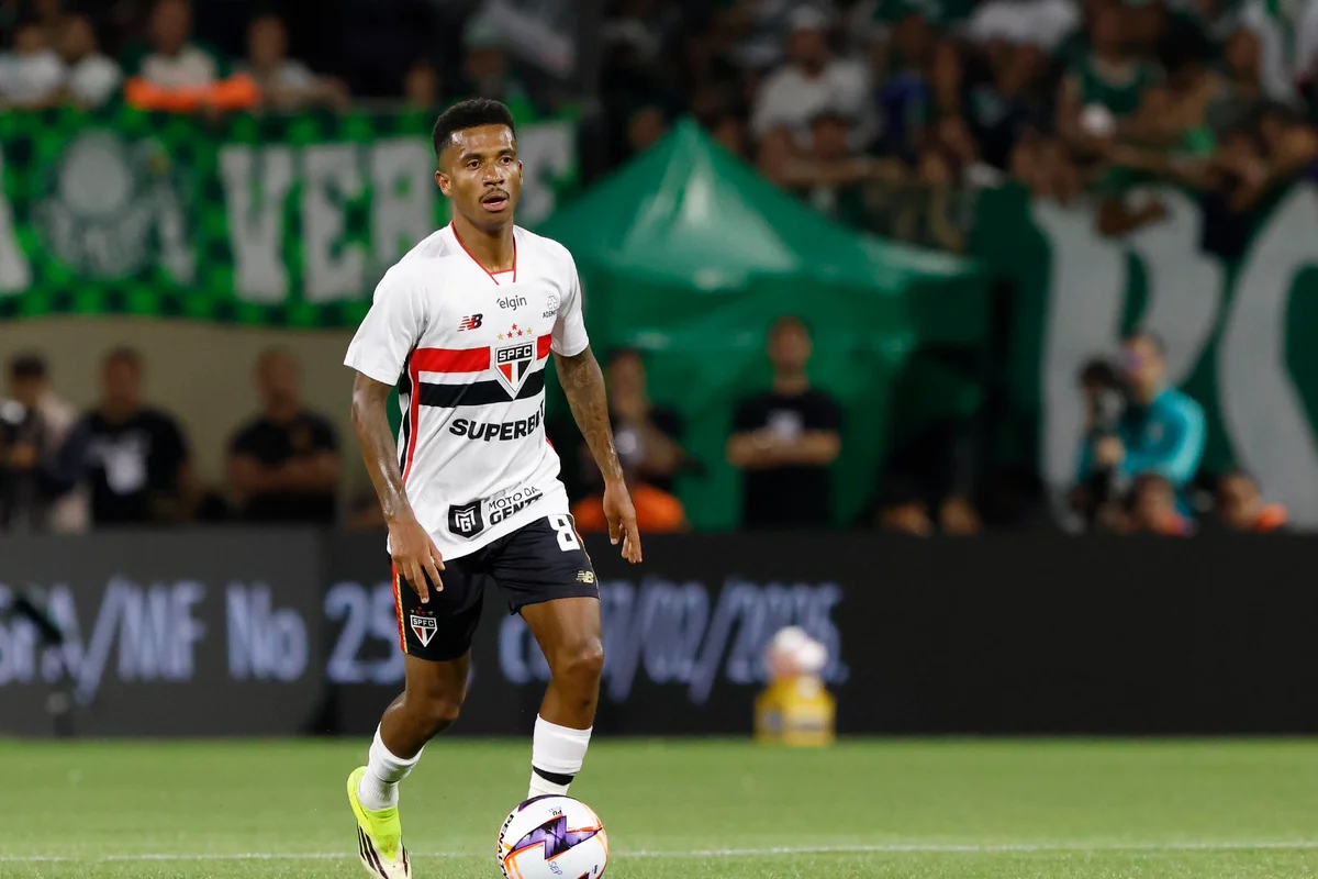 São Paulo quita dívida com a Lazio e solicita retirada de transfer ban