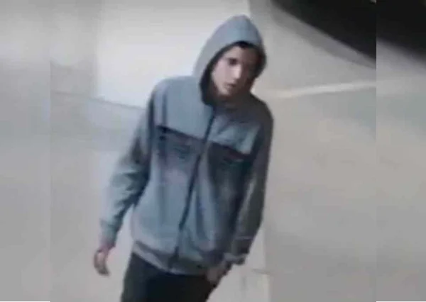 Vídeo: ladrão rende funcionária e rouba loja da Cacau Show no DF