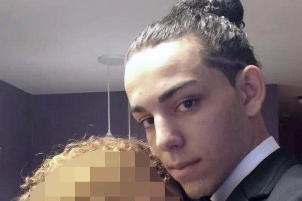 Sexo a três acaba com um participante morto a facadas