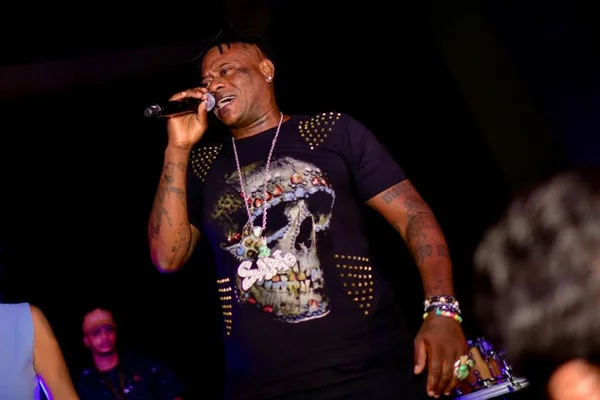 Morre, aos 40 anos, o cantor MC Sapão após nove dias internado