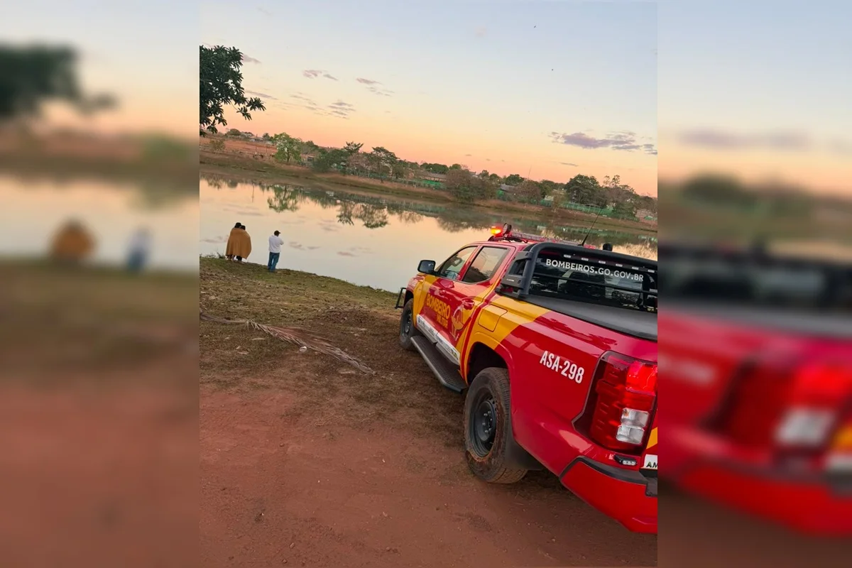 Homem é alvejado várias vezes, pula em lago para fugir e morre
Homem é alvejado várias vezes, pula em lago para fugir e morre