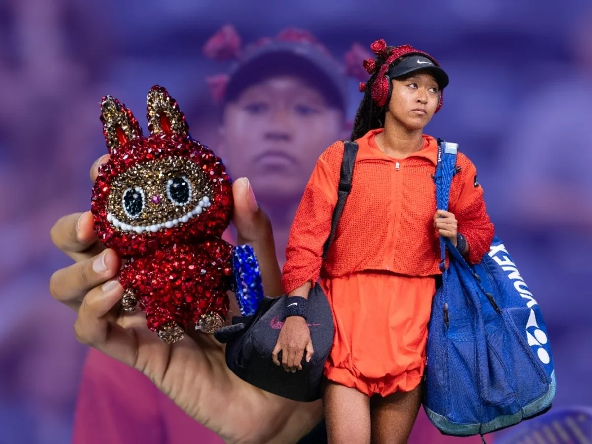 Com Labubus cravejados, Naomi Osaka transforma quadras em passarelas