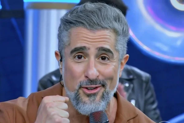 Imagem colorida de Marcos Mion - Metrópoles
