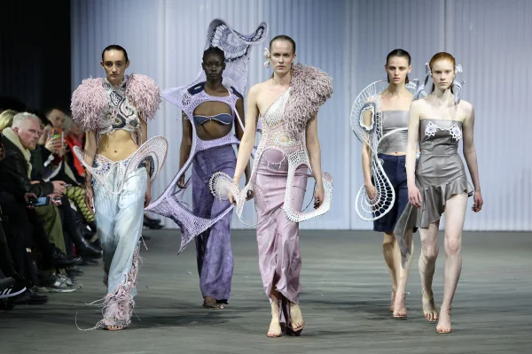 Copenhague Fashion Week agita o cenário da moda no outono/inverno 2024