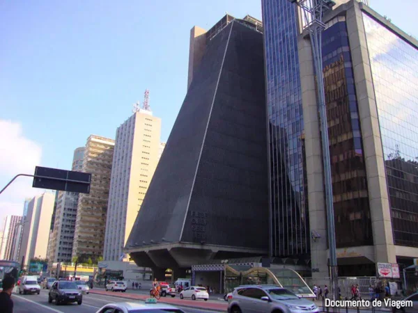 Para além do MASP, a Avenida Paulista, na região central de São Paulo, oferece diversos espaços culturais que estarão abertos em janeiro - Metrópoles