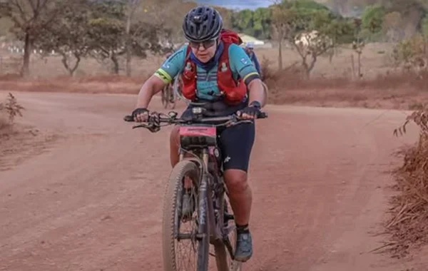 Ciclista mineira morre durante prova de ultradistância entre MG e SP