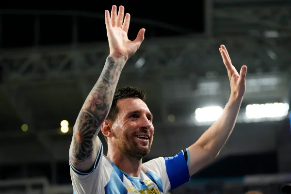 Messi responde a Mbappé e volta a liderar artilharia da Copa; veja lista