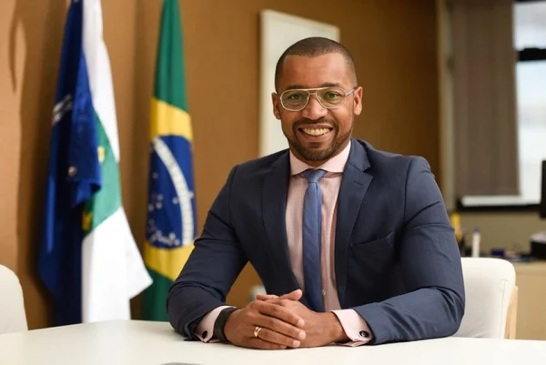Juiz Fabio Esteves
