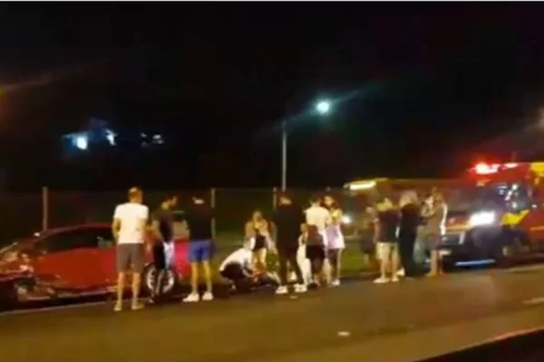 “Strike”: motorista atinge cinco carros em rodovia do Paraná e foge