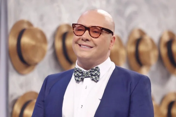 Após briga, Felipeh Campos ataca Xuxa em programa: “Pura decadência”
