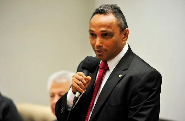 PT anuncia titulares para comissão especial de impeachment
