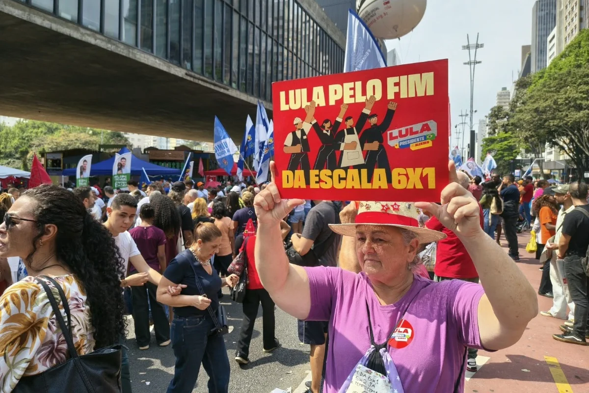 Ato pelo fim da escala 6x1 na Avenida Paulista Ato pelo fim da escala 6x1 na Avenida Paulista