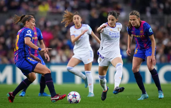Barcelona x Real Madrid tem recorde de público no futebol feminino - Metrópoles