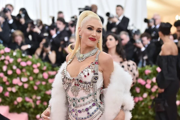 Saiba por que Gwen Stefani será eleita o ícone fashion de 2019