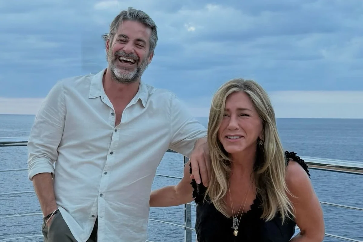 Jennifer Aniston e Jim Curtis Jennifer Aniston e Jim Curtis