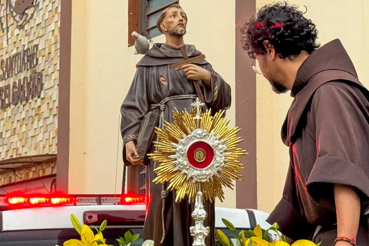 Igreja em SP recebe relíquia de 1º grau de São Francisco de Assis - imagem 2 Igreja em SP recebe relíquia de 1º grau de São Francisco de Assis - imagem 2