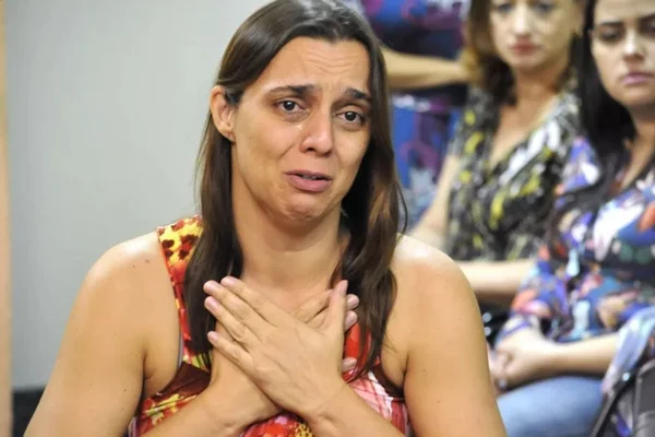 mae matou recem nascido escondeu corpo goias