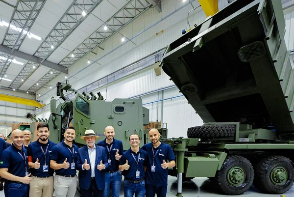 Presidente da República, Luiz Inácio Lula da Silva, durante visita a unidades industriais da empresa Avibras Aeroco, na Rodovia dos Tamoios, km 14, Jacareí - SP