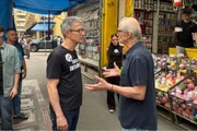 Candidato à presidência, Romeu Zema (Novo) visita a Rua 25 de Março, em São Paulo Candidato à presidência, Romeu Zema (Novo) visita a Rua 25 de Março, em São Paulo