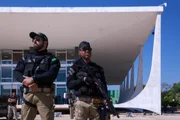 Forte esquema de segurança foi montado nesta terç-feira Forte esquema de segurança foi montado nesta terç-feira