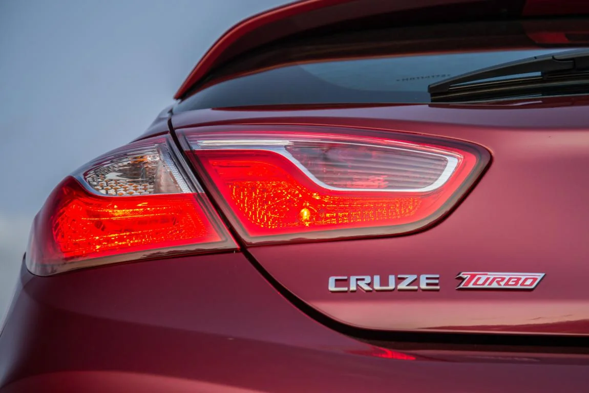 Preços do novo Cruze Sport6 começam em R$ 89.990 e chegam a R$ 112.540 - imagem 5 Preços do novo Cruze Sport6 começam em R$ 89.990 e chegam a R$ 112.540 - imagem 5
