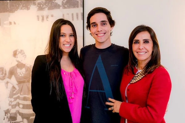Marcela Oliveira, Luiz Eduardo Oliveira e Cleucy Oliveira Marcela Oliveira, Luiz Eduardo Oliveira e Cleucy Oliveira