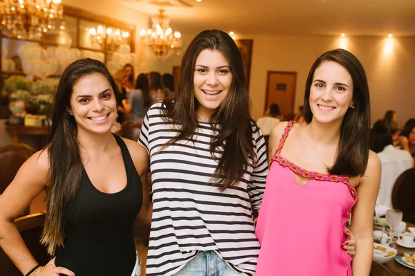 Bruna Timponi, Jessica Bueno e Bruna Resende Bruna Timponi, Jessica Bueno e Bruna Resende