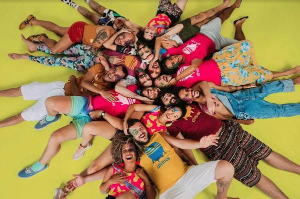 Divinas Tetas arrecada dinheiro para Carnaval com baile pré-folia