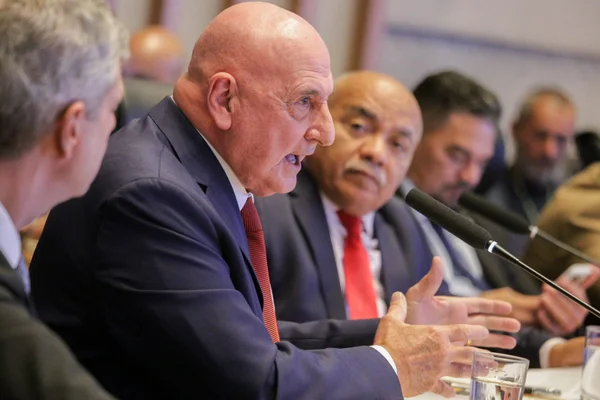 Ex-ministro G. Dias nega ter servido água a golpistas: “Não fui conivente”