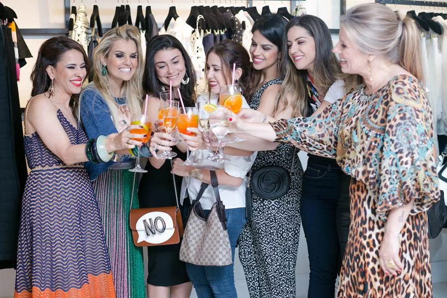 Multimarcas Wish reinaugura com espaço para moda festa - imagem 24 Multimarcas Wish reinaugura com espaço para moda festa - imagem 24