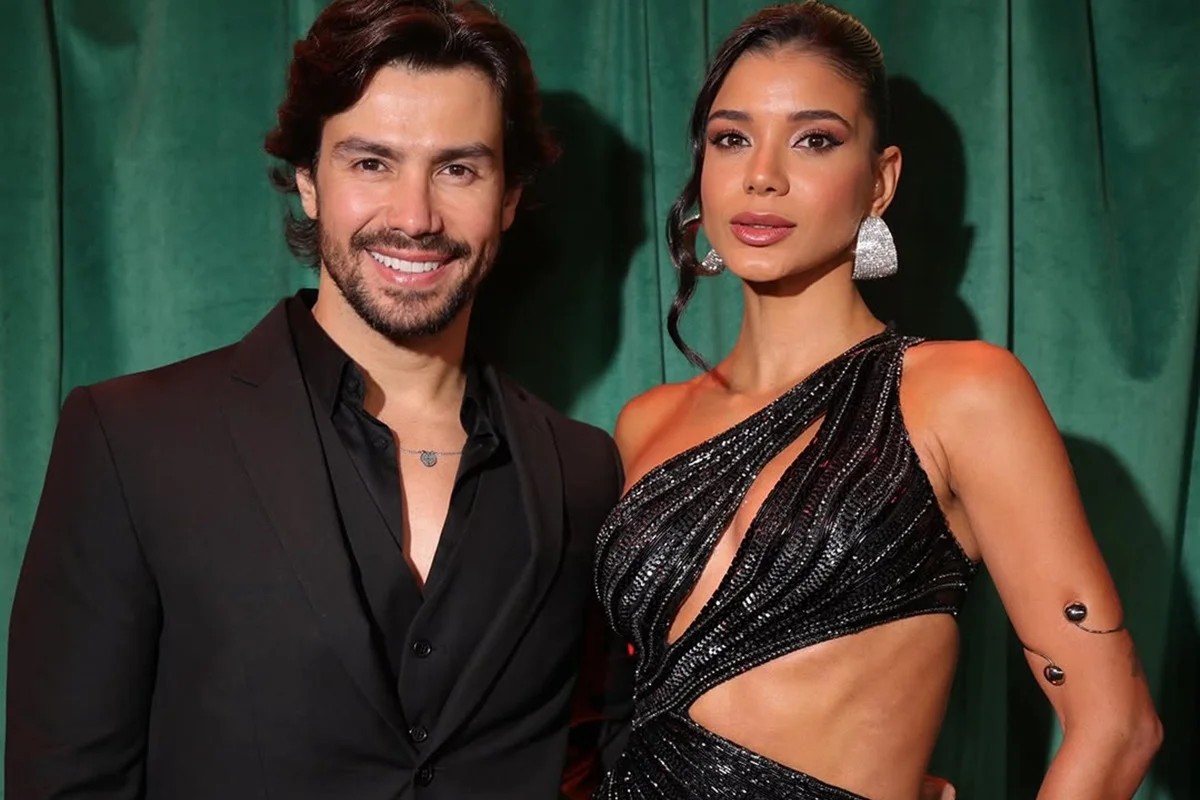 Mariano fala sobre casamento e filhos com Jakelyne: "Resto da vida" Mariano fala sobre casamento e filhos com Jakelyne: "Resto da vida"