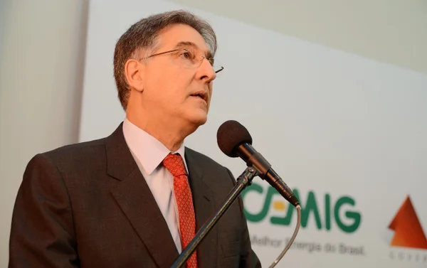 PF apreende eletrônicos na casa do presidente da Cemig