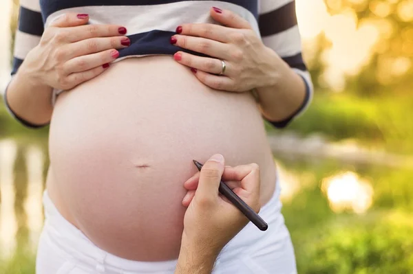 Portugal cria lista com nomes proibidos para registro de bebês