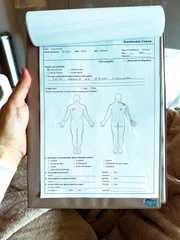 Tiago Iorc mostrou os exames que fez na unidade de saúde