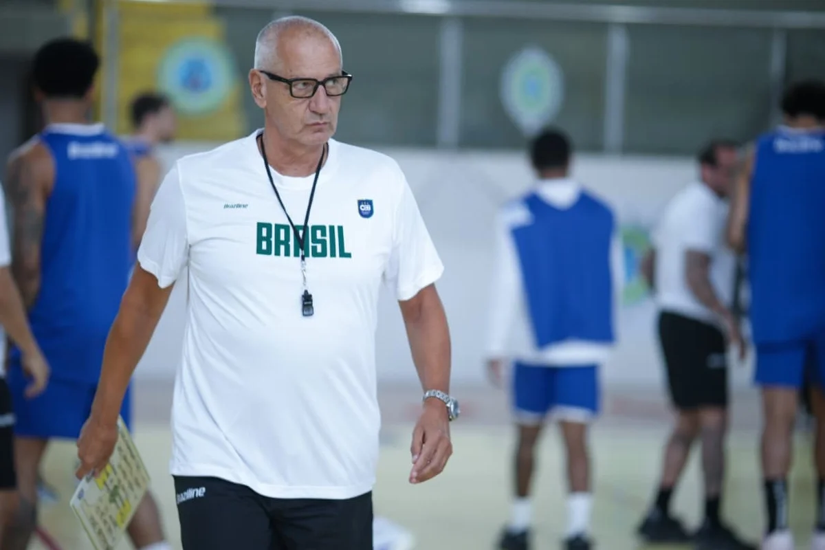 Aleksandar Petrovic, treinador da Seleção Brasileira de Basquete Aleksandar Petrovic, treinador da Seleção Brasileira de Basquete