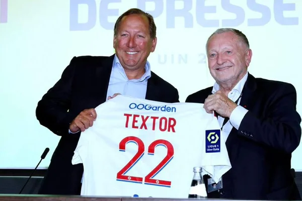 Textor, apesar do Lyon, declara a sua preferência pelo Botafogo