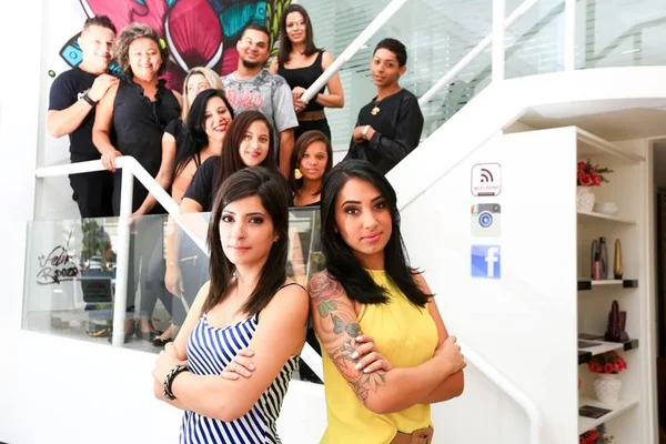 Jovens empresárias driblam a crise e inovam em salão de Águas Claras