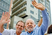 Presidente Lula e o candidato ao governo do RJ, Eduardo Paes (PSD) Presidente Lula e o candidato ao governo do RJ, Eduardo Paes (PSD)