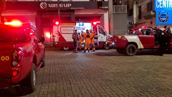 Homem é esfaqueado durante briga na 704 Norte