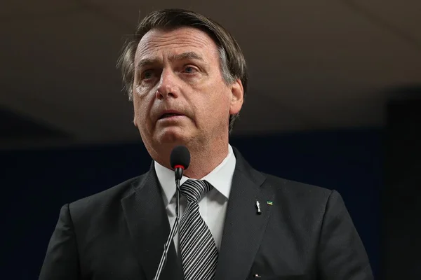 “É tudo à luz da legislação”, diz Bolsonaro sobre liberação de emendas