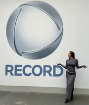 Surgiram especulações de que Martina Sanzi teria sido contratada e demitida da Record