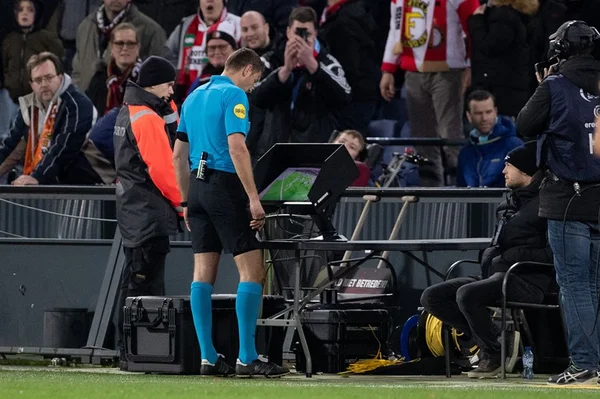 VAR nos estaduais: por que tanta confusão?
