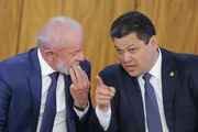 Presidente Luiz Inácio Lula da Silva (PT) e o presidente do Senado, Davi Alcolumbre (União-AP)